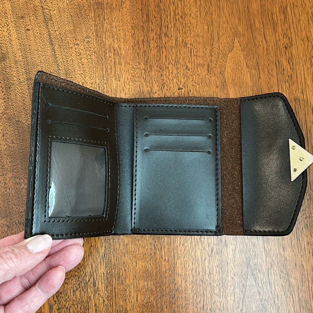 NEW Multi-Color Glitter Tri-Fold Wallet with Heart Snap Closure Detail - Picture 3 of 5
